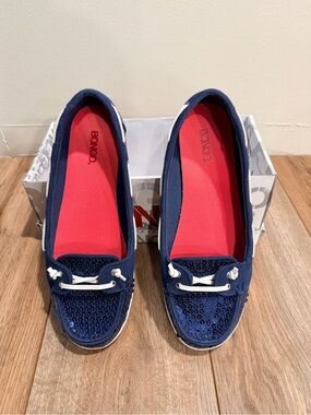 BONGO Navy Mesh Slip-On Shoes with Pink Insole